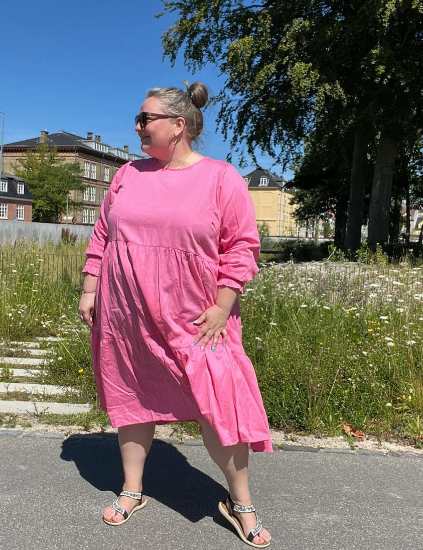 Anyday Curves Kjole - Lea Kjole Pink - 38/40 (XS) - Diversita -