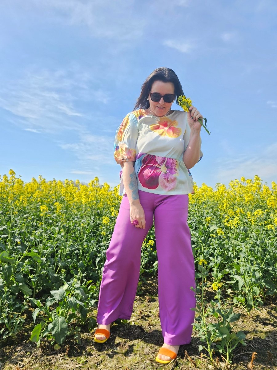 ByDiva Fashion Bluse - Flower Top "NYHED" - XS - - Diversita -