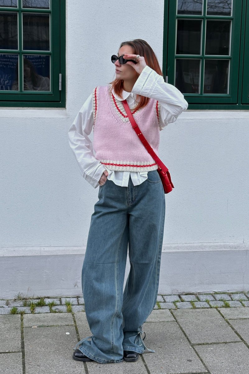 Noella Vest - Noella Kayanna Knit Vest Berry Combo - XS/S - Diversita -