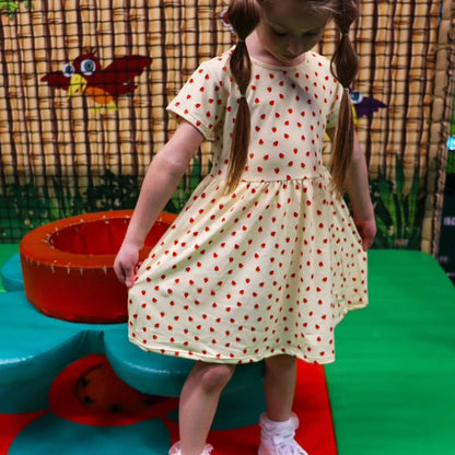 Alma Ss Babydoll Dress (Kids) Creamy Strawberry "NYHED"