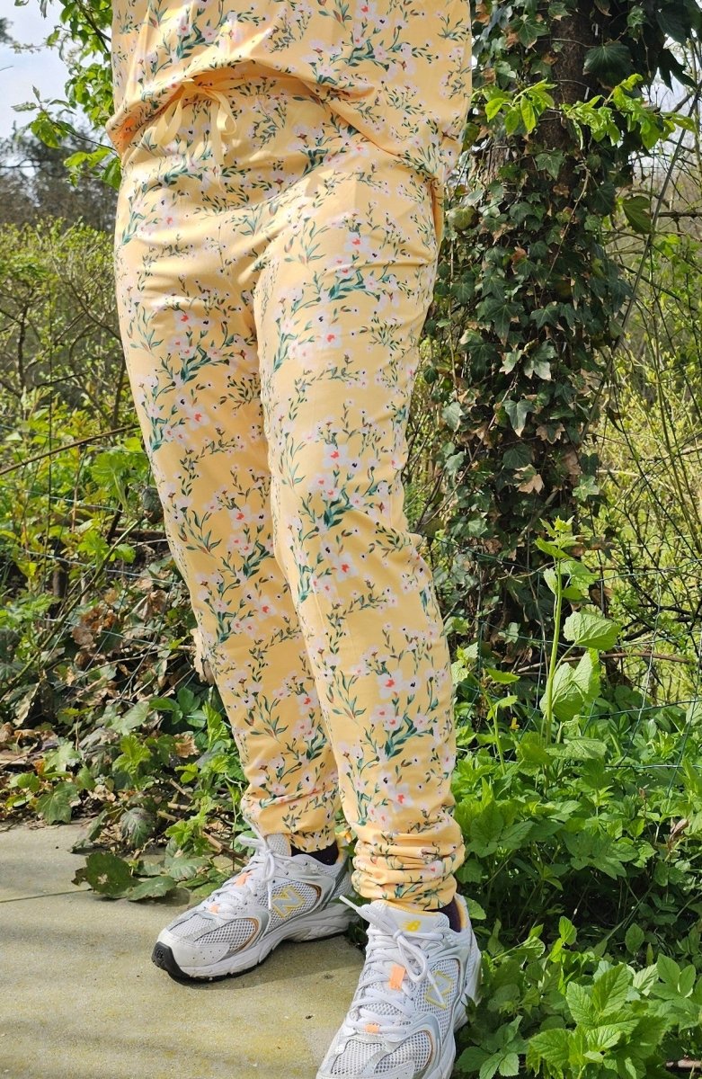 Liberte Essentiel Kjole - Alma Pants Yellow Green Flower &quot;NYHED&quot; - XS/S - - Diversita -