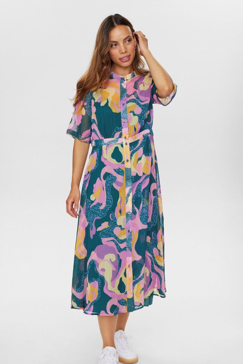 NUMPH Kjole - NUKYNDALL SS DRESS - Botanical Garden - 34 - Diversita - 
