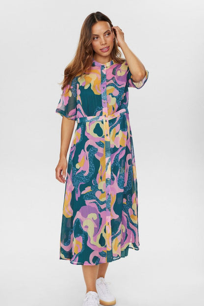 NUMPH Kjole - NUKYNDALL SS DRESS - Botanical Garden - 34 - Diversita - 