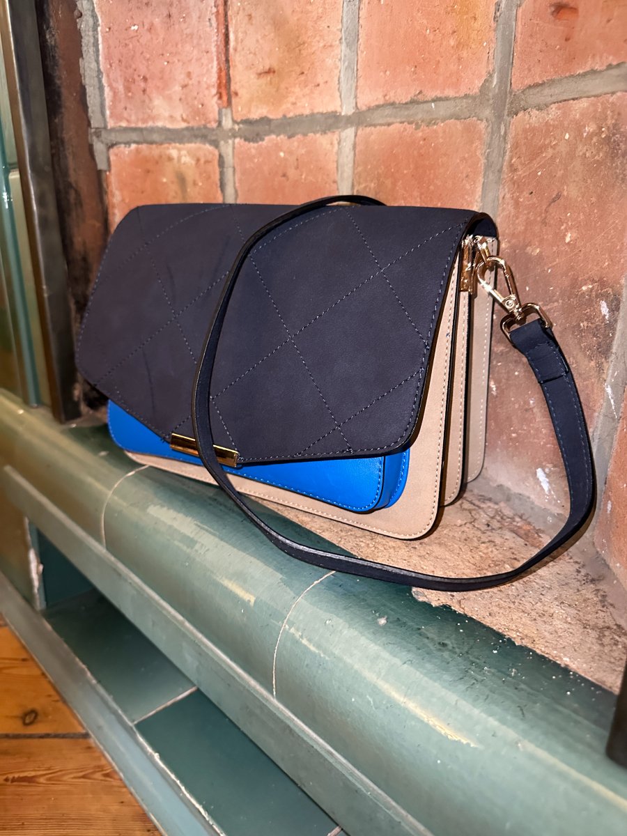 Noella Håndtaske - Blanca Multi Compartment bag Taske - Navy/Sand/Blue &quot;BESTSELLER&quot; - Onesize - - Diversita - 5714694642198